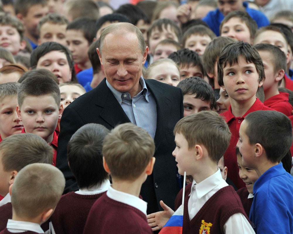 Путин поручил исследовать возможности использования детского труда для решения проблемы «кадрового голода»