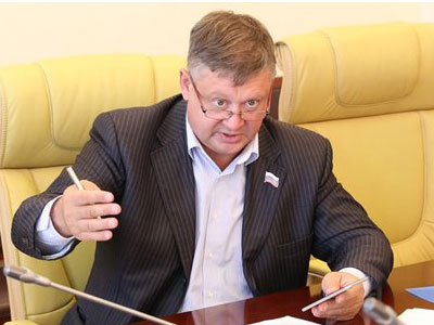 Депутат кулаками разогнал дольщиков, которых сам и обманул