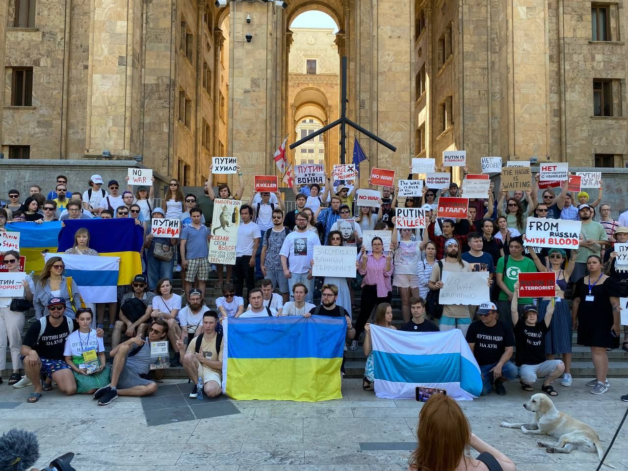 Акция "Putin is a killer" ("Путин – убийца!") прошла в различных городах мира