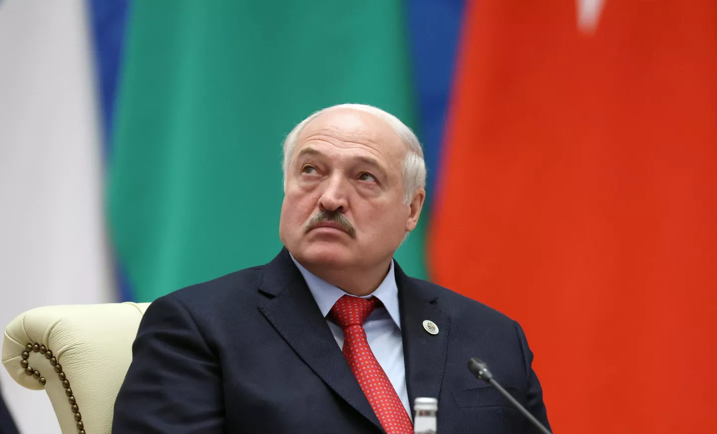 Европарламент принял резрлюцию с требованием об аресте Лукашенко