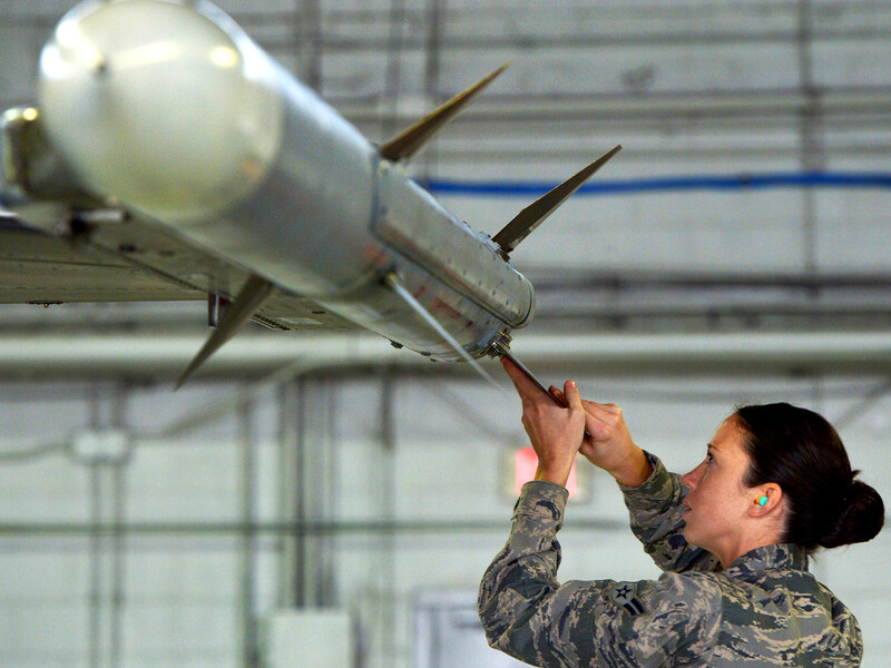 Американские ракеты AMRAAM позволят украинским пилотам безопасно атаковать российскую авиацию, они уже применяются Украиной – Игнат