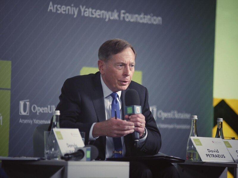 Экс-директор ЦРУ о ситуации на украинском фронте: Не видел ничего подобного со времен Второй мировой