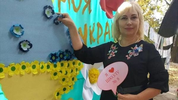Как школьники в Украине возвращаются к учебе под российскими ударами