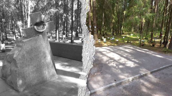 «Руинизированная память». В России тайно, но массово сносят памятники иностранным репрессированным и военным