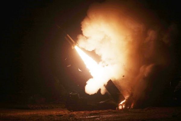 США предоставят Киеву дальнобойные ракеты ATACMS, пишут СМИ. Что известно и почему это важно