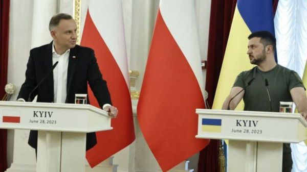 Украина и Польша конфликтуют из-за зерна. Выгоду может получить Кремль
