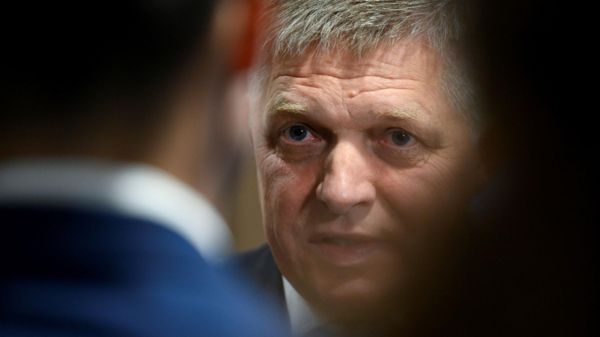 Выборы в&nbsp;Словакии: премьером может стать Роберт Фицо&nbsp;&mdash; человек, который обещает свернуть военную помощь Украине