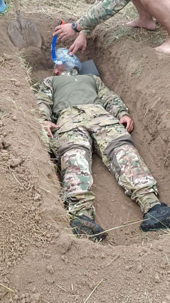 «Мы закапываем себя живьем в землю, чтобы смириться со смертью». Как бойцы ГУР Украины проводят спецоперации