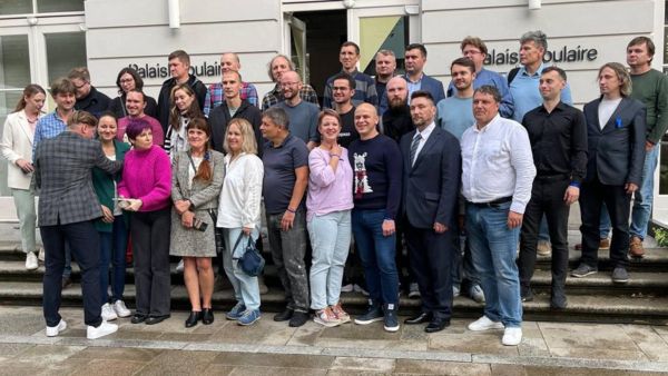 «Нельзя же просто ничего не делать». У российской оппозиции появилась еще одна организация