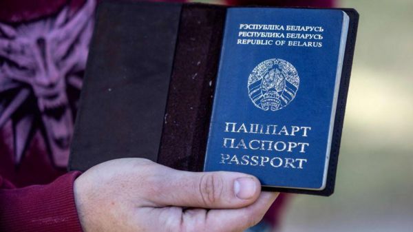 Новый порядок выезда белорусов на ПМЖ; фигуранта дела Тихановского будут судить третий раз. Главное в Беларуси за неделю