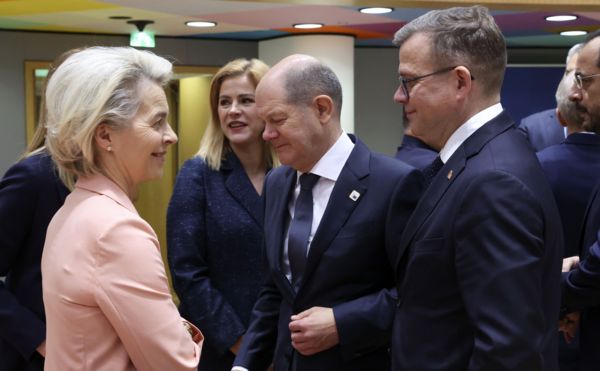 «Это победа Украины и Европы». ЕС начнет переговоры о приеме Украины и Молдовы
