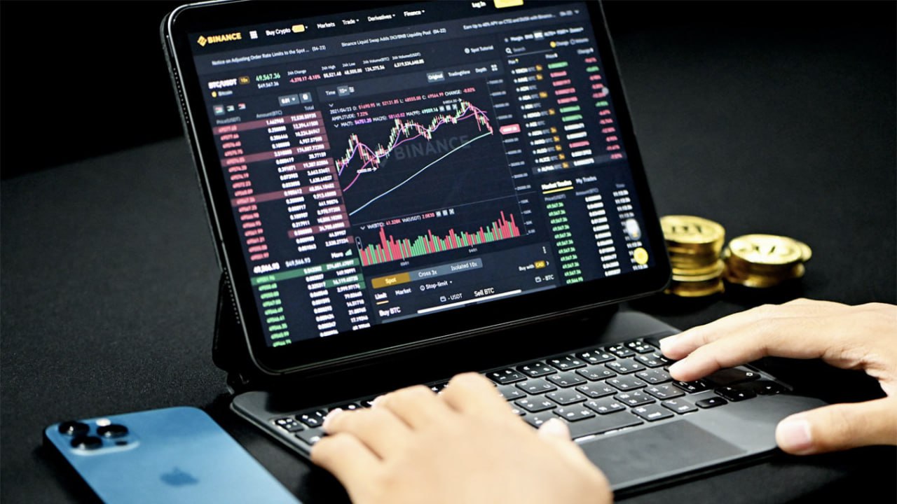 Крупнейша биржа Binance прекратит операции с рублем уже через несколько недель