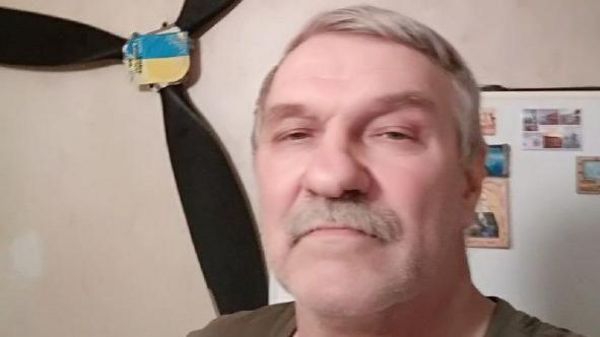 В Хакасии пилота-пенсионера осудили на восемь лет по обвинению в госизмене. Он хотел уехать в Украину