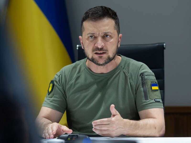 Зеленский: В 2024-м году враг почувствует ярость отечественного оборонного производства. Щедро будем угощать
