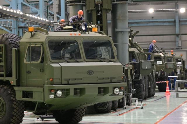 Экстренная мобилизация. Проигрывает ли Европа России в гонке военных экономик?