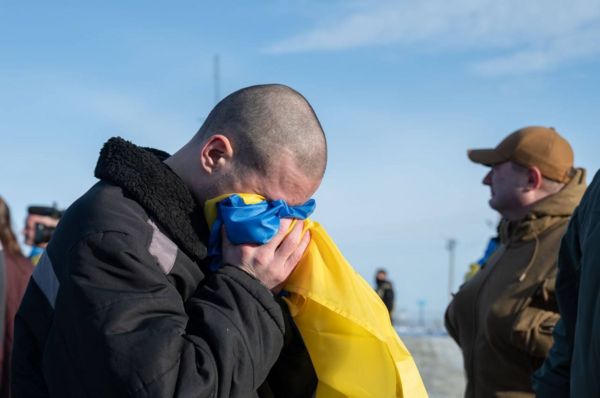 Россия и Украина обменялись пленными после крушения Ил-76. Почему это важно