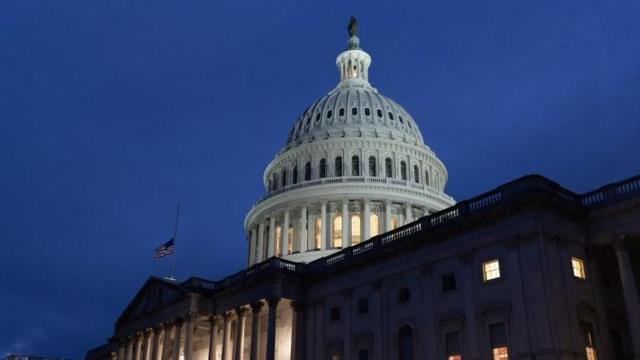 Сенат США наконец согласовал законопроект о помощи Украине. Байден просит Конгресс быстро его принять