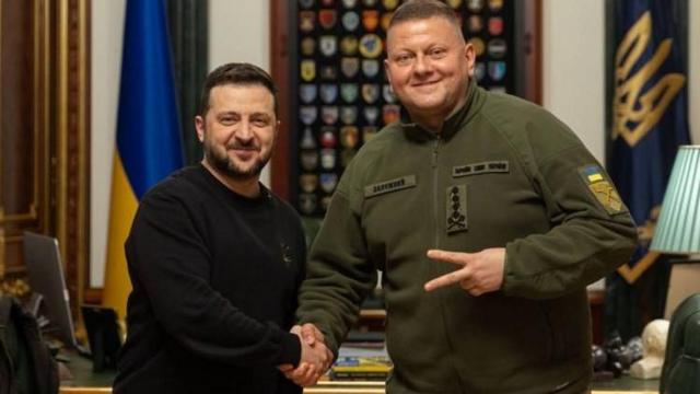 Зеленский отправил в отставку Залужного, новым главкомом ВСУ стал генерал Сырский