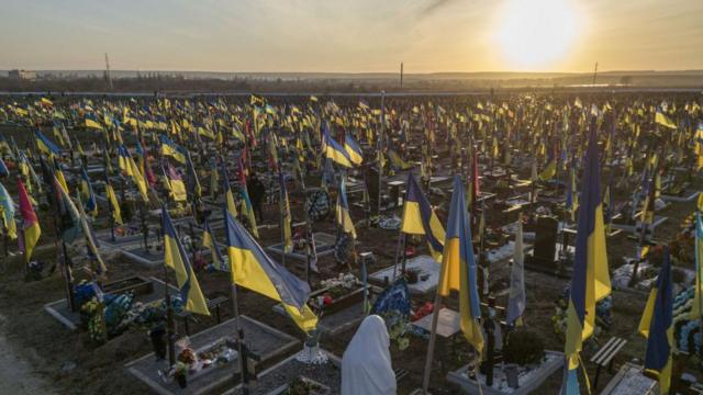 Зеленский заявил, что на войне с Россией погибла 31 тыс. украинских военных. Какие еще оценки звучали в прошлом
