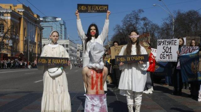 Доклад ООН: российские силы в Украине пытают, калечат и насилуют пленных