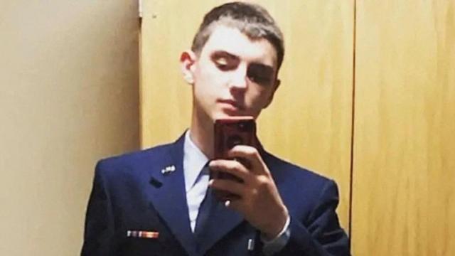Утечка документов Пентагона: обвиняемый признал вину и согласился на 16 лет тюрьмы в рамках сделки