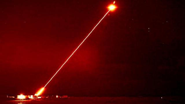 Министр обороны Британии хочет дать Украине DragonFire — лазерное оружие для сбивания дронов. Но не факт, что сможет