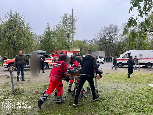 Ракетный удар по Чернигову: число жертв растет