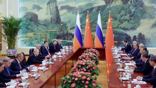 Украина, Запад и&nbsp;Пушкин. О&nbsp;чем говорили Путин и&nbsp;Си&nbsp;Цзиньпин в&nbsp;Китае