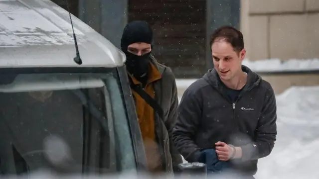 В Екатеринбурге за закрытыми дверями начали судить Эвана Гершковича. Что известно о деле американского журналиста