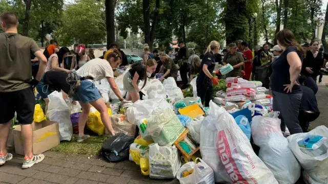 &laquo;Никогда не могла подумать, что сюда прилетит ракета&raquo;. Репортаж из разрушенной детской больницы в Киеве