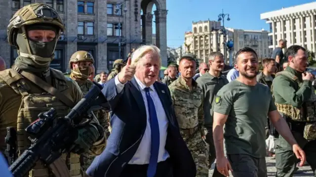 &laquo;Он может спасти Украину и покончить с этой ужасной войной&raquo;. Борис Джонсон предложил Трампу свой мирный план