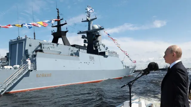 Парад в&nbsp;честь дня ВМФ России: в&nbsp;нем не&nbsp;участвовали корабли, об&nbsp;уничтожении которых говорила Украина