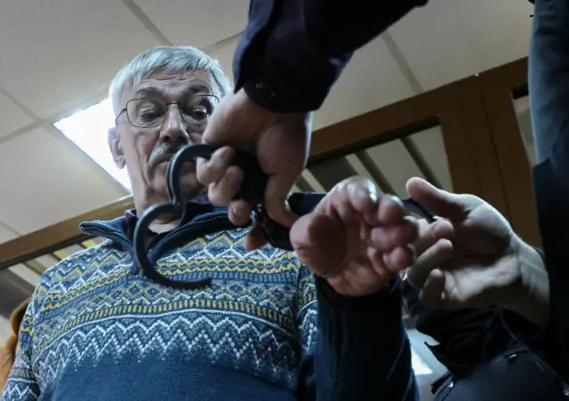 &laquo;Крайний срок до&nbsp;возвращения&nbsp;&mdash; десять лет&raquo;. Интервью правозащитника Олега Орлова