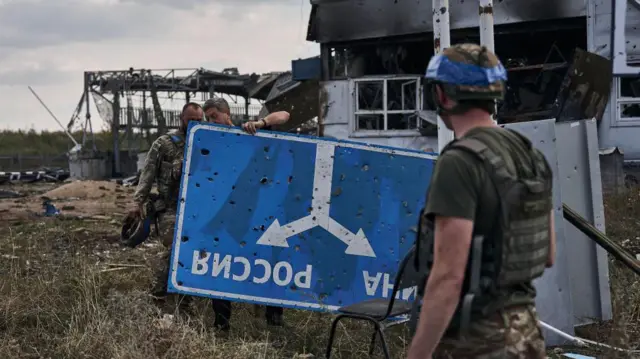 Под Курском пропали десятки срочников, растет число погибших добровольцев. Что известно о потерях России в войне