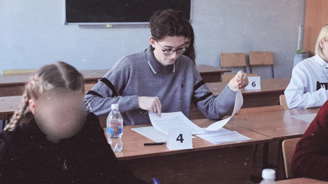 «У вас хороший сын, но меньше четырех лет — нельзя». Самый юный «госизменник» Кевин Лик рассказал о своем деле и обмене