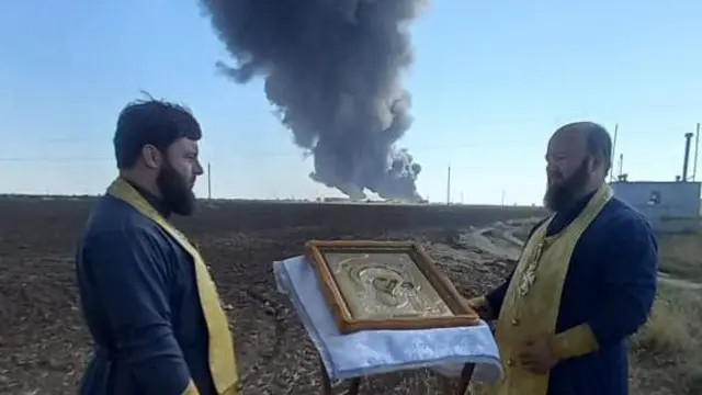 В Ростовской области четвертые сутки тушат загоревшуюся после атаки дронов нефтебазу. Что об этом известно