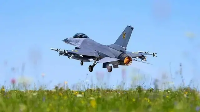 В Украине разбился первый из поставленных Западом истребителей F-16. Причины крушения выясняются