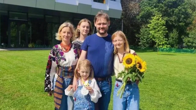 «Хочется кричать от злости и отчаяния». Во Львове погибла семья с тремя детьми