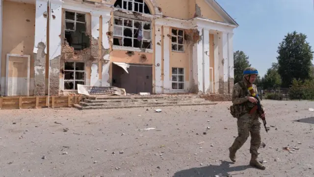 Украинские войска уже месяц удерживают часть Курской области. Что дальше?