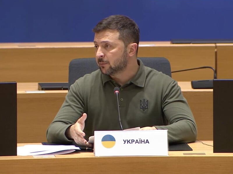 Зеленский: Мы обязательно продолжим наносить удары по российской военной инфраструктуре