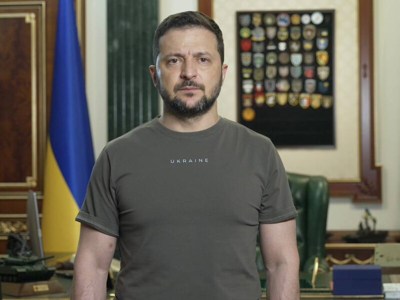 Зеленский поручил на порядок увеличить финансирование закупки дронов для военных